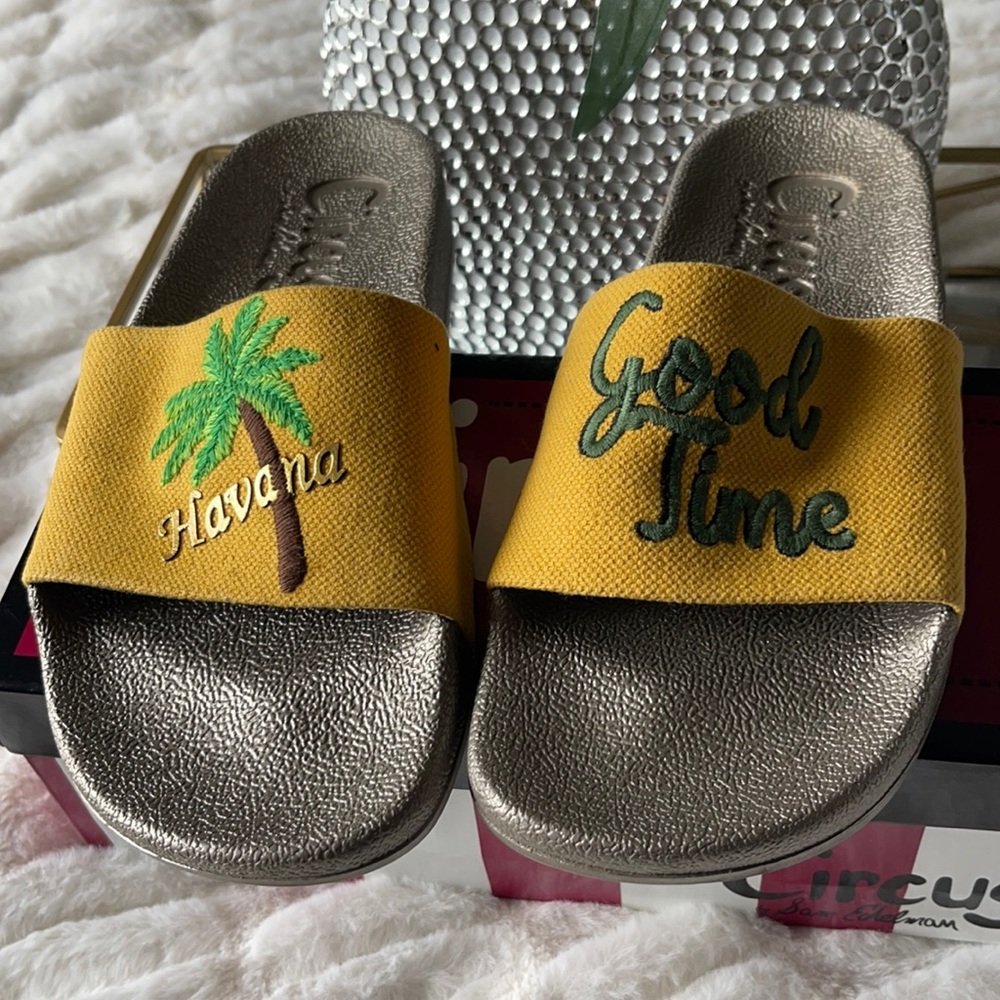 Circus by Sam Edelman Women's Flynn Sunglow Beaches Size 8M Sandals